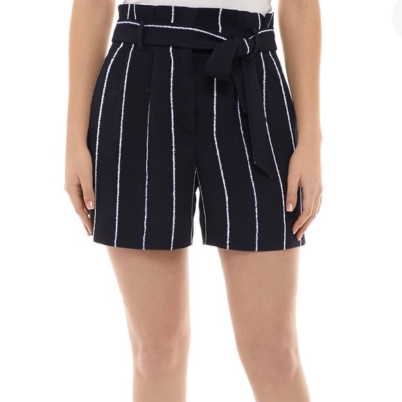 The Limited paper bag shorts - Picture 1 of 2